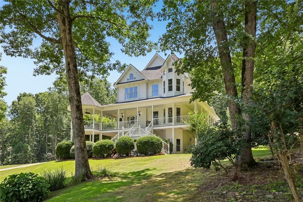 5 bedroom, 4 bathroom, 4,836 sq ft single family residence for sale at 4218 Roy Road, Ellijay, GA 30536 — photo 5