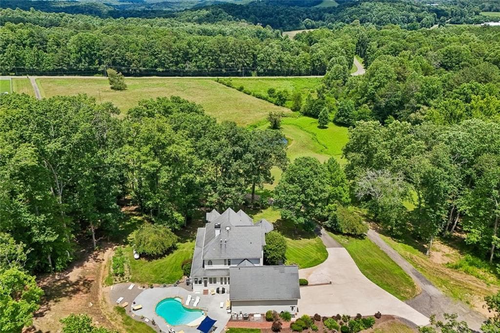 5 bedroom, 4 bathroom, 4,836 sq ft single family residence for sale at 4218 Roy Road, Ellijay, GA 30536 — photo 2
