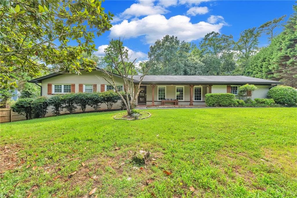5 bedroom, 4 bathroom, 2,565 sq ft single family residence for rent at 1651 Murdock Road, Marietta, GA 30062 for $3,700 a month — photo 1 of 30