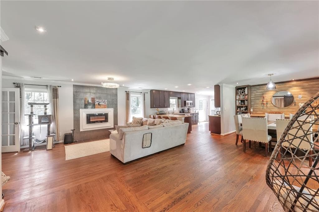 5 bedroom, 4 bathroom, 2,565 sq ft single family residence for rent at 1651 Murdock Road, Marietta, GA 30062 for $3,700 a month — photo 3