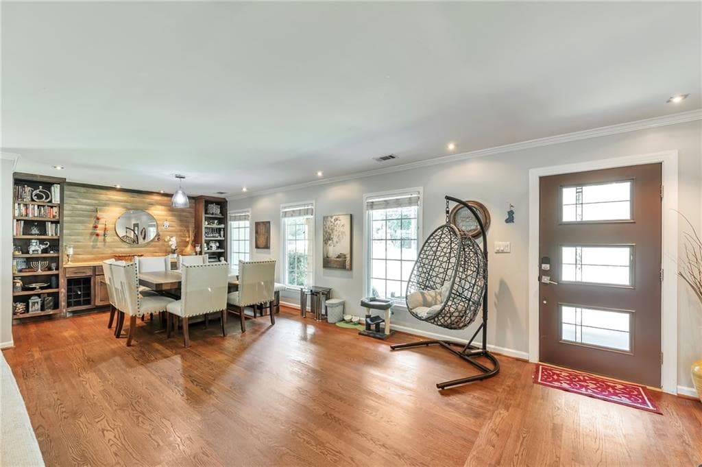 5 bedroom, 4 bathroom, 2,565 sq ft single family residence for rent at 1651 Murdock Road, Marietta, GA 30062 for $3,700 a month — photo 4