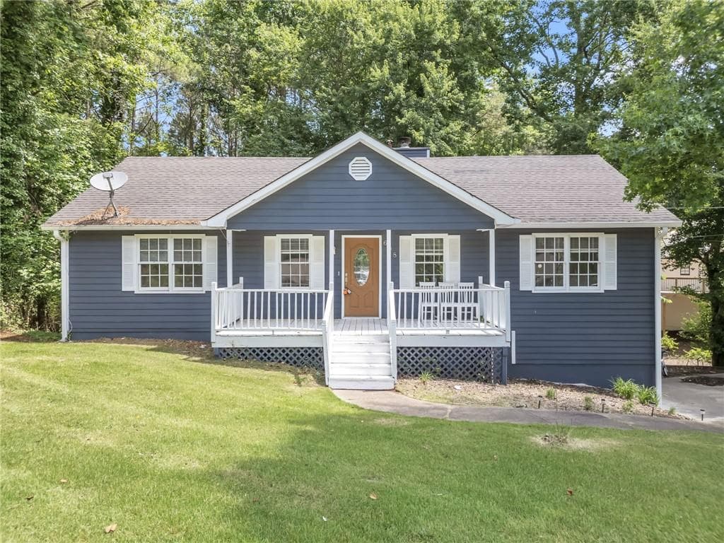 3 bedroom, 2 bathroom, 1,200 sq ft single family residence for rent at 608 Wood Ridge Drive, Woodstock, GA 30189 for $1,995 a month — photo 1 of 37
