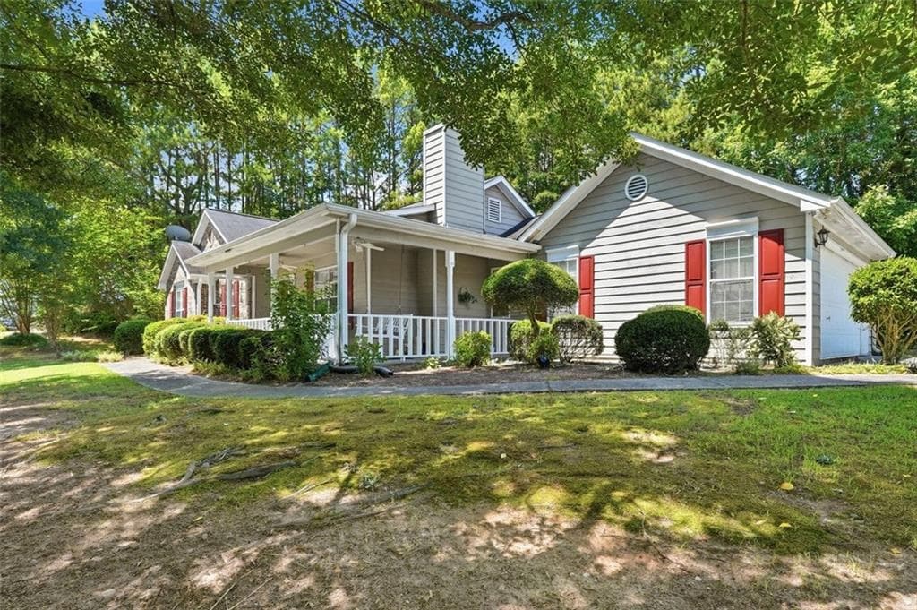 3 bedroom, 2 bathroom, 1,610 sq ft single family residence for sale at 444 Waverly Forest Court, Lawrenceville, GA 30045 — photo 2