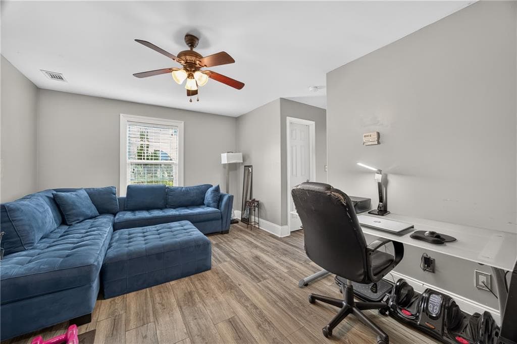 3 bedroom, 4 bathroom, 1,947 sq ft townhouse for sale at 2940 Frederica Court, Douglasville, GA 30135 — photo 6