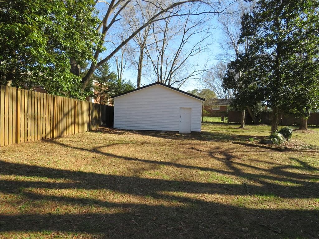 3 bedroom, 3 bathroom, 2,000 sq ft single family residence for sale at 220 John Phillips Road, Cedartown, GA 30125 — photo 6