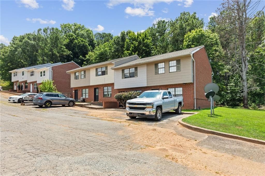 quadruplex for sale at 3767 Oakwood Hills Drive, Oakwood, GA 30566 — photo 2