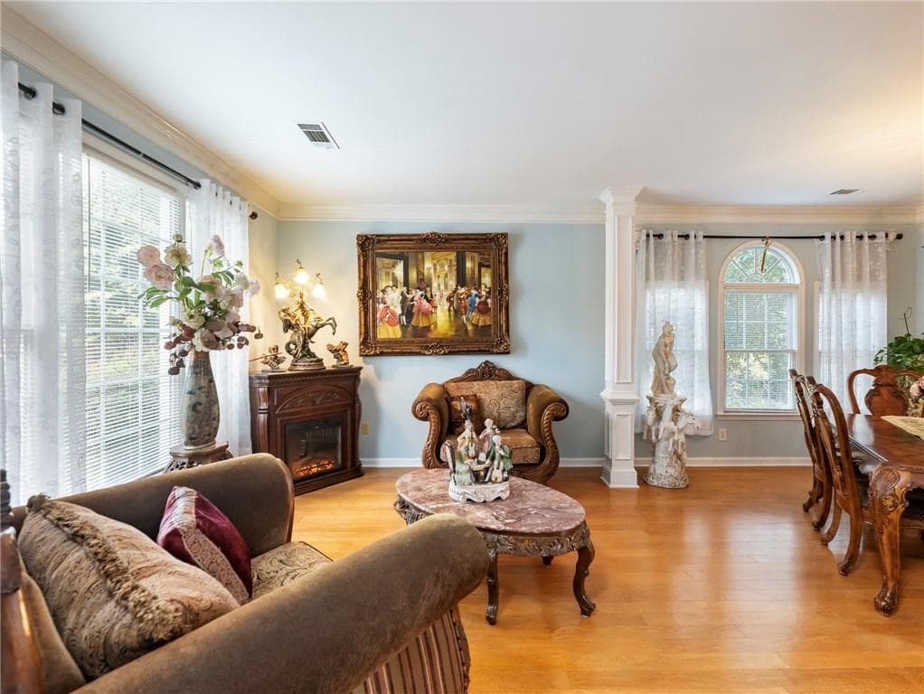 4 bedroom, 3 bathroom, 2,743 sq ft single family residence for sale at 1175 Rivershyre Parkway, Lawrenceville, GA 30043 — photo 4