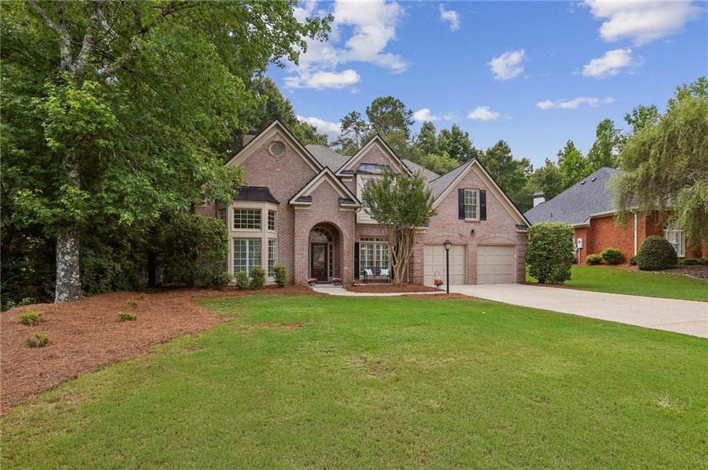 4 bedroom, 4 bathroom, 3,351 sq ft single family residence under contract at 6930 Olde Atlanta Parkway, Suwanee, GA 30024