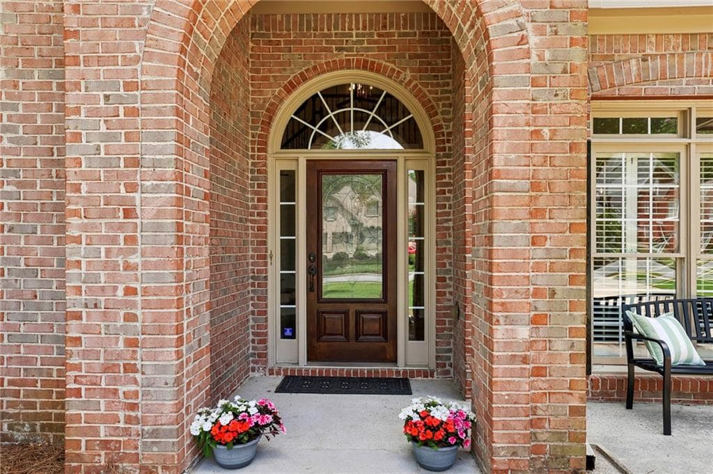 4 bedroom, 4 bathroom, 3,351 sq ft single family residence under contract at 6930 Olde Atlanta Parkway, Suwanee, GA 30024 — photo 5