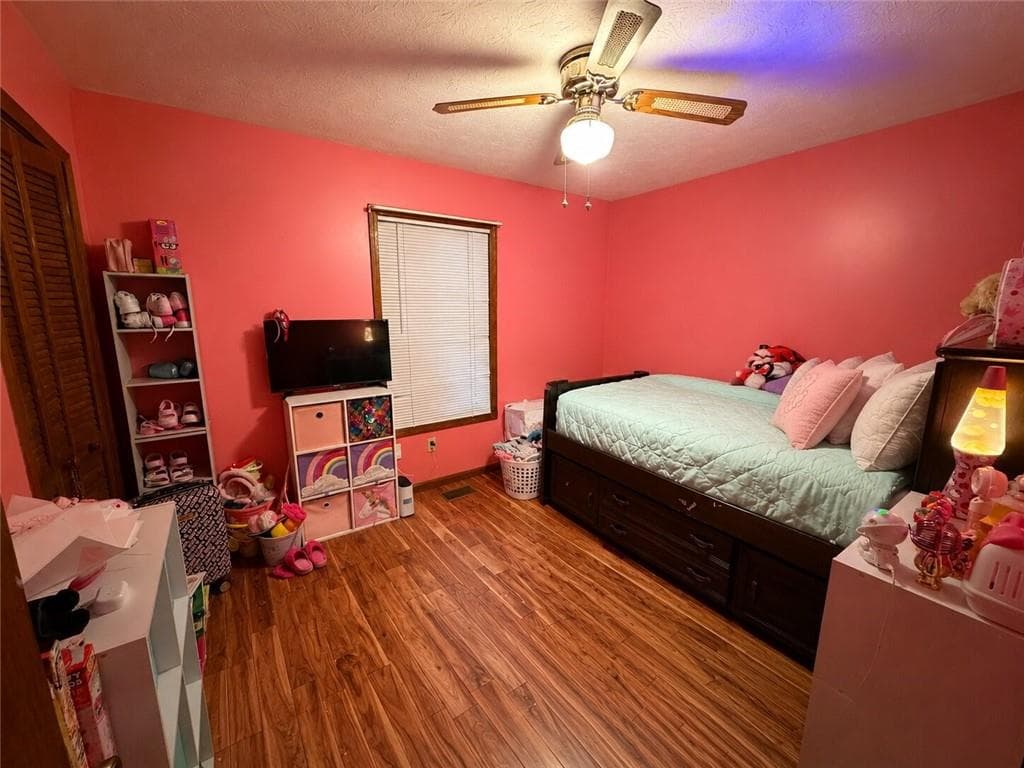 3 bedroom, 2 bathroom, 1,974 sq ft single family residence for sale at 30 Price Drive, Locust Grove, GA 30248 — photo 5
