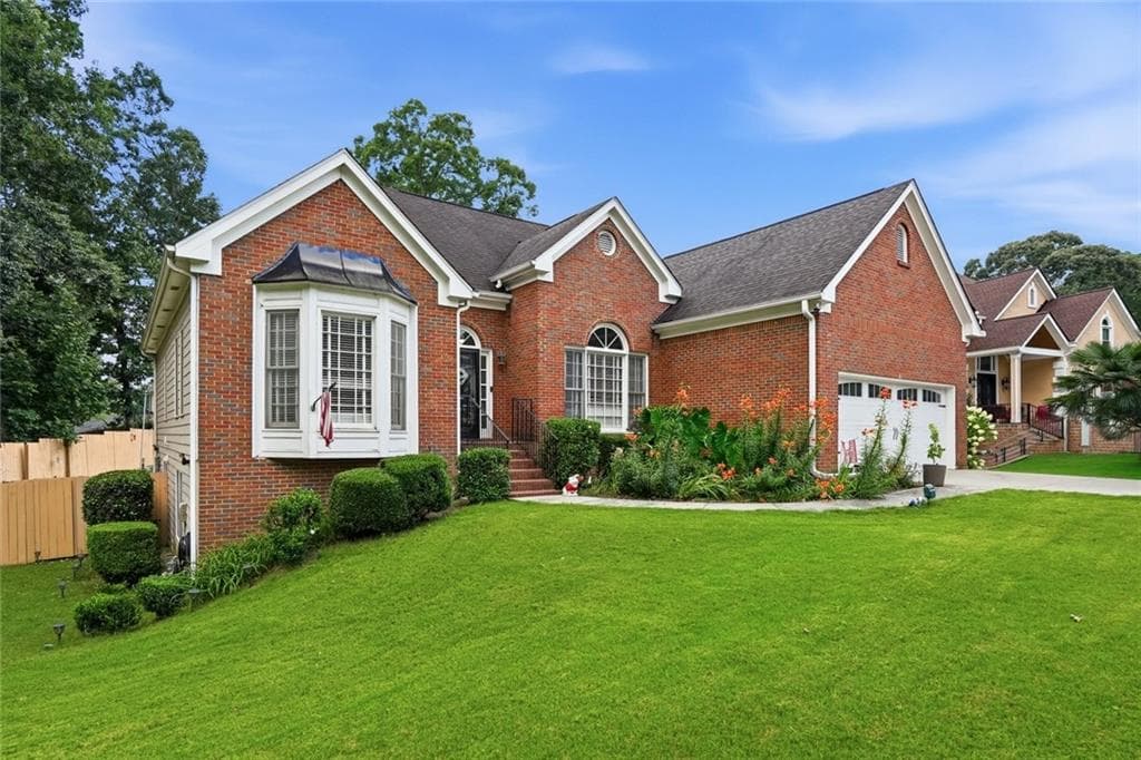 4 bedroom, 3 bathroom, 3,735 sq ft single family residence under contract at 2116 Gatwick Drive, Lawrenceville, GA 30043 — photo 5