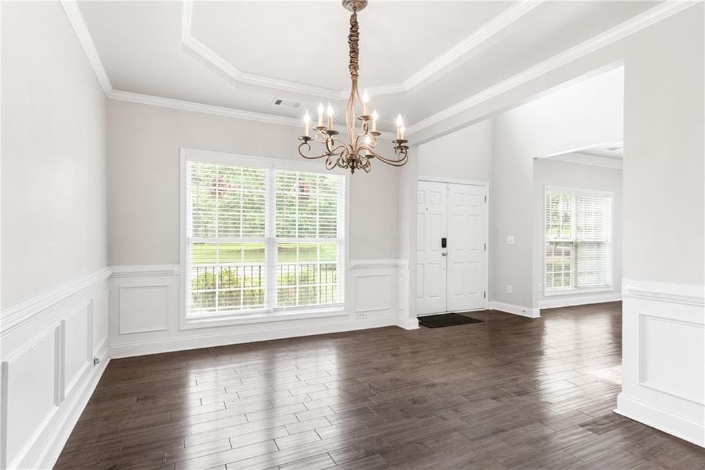 6 bedroom, 3 bathroom, 3,445 sq ft single family residence for rent at 5325 Plymouth Place, Alpharetta, GA 30005 for $3,600 a month — photo 4