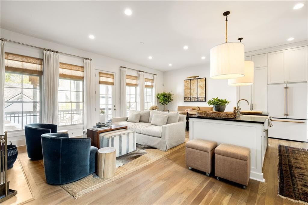 3 bedroom, 3 bathroom, 1,925 sq ft townhouse for sale at 107 Ray Way, Chattahoochee Hills, GA 30268 — photo 7