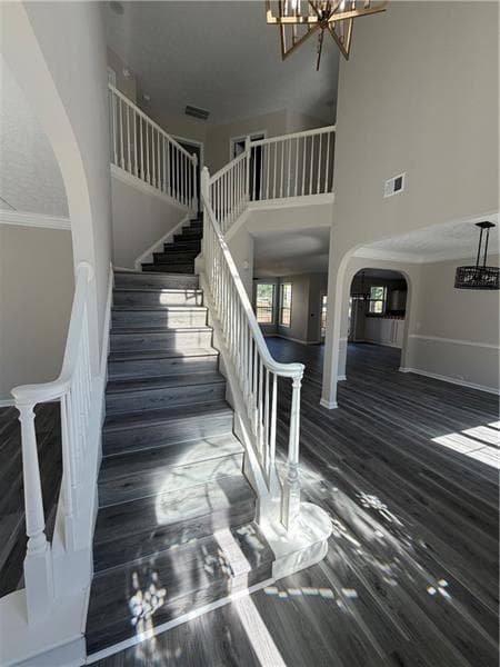 4 bedroom, 3 bathroom, 2,792 sq ft single family residence for sale at 10030 Lauren Hall Court, Alpharetta, GA 30022 — photo 6