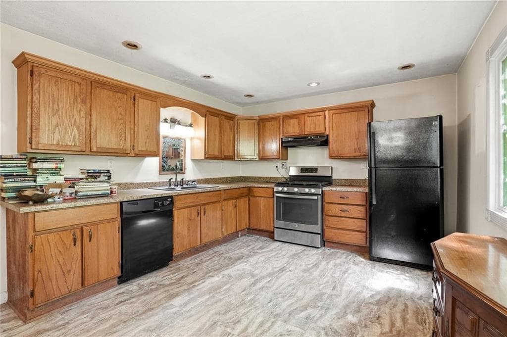 1 bedroom, 1 bathroom, 783 sq ft single family residence under contract at 5358 CHIGGER HILL Circle, Gainesville, GA 30506 — photo 4
