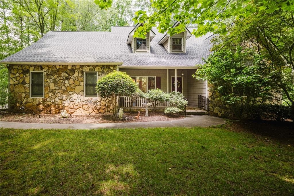 5 bedroom, 3 bathroom, 3,340 sq ft single family residence for sale at 4780 Deer Run, Kennesaw, GA 30152 — photo 1 of 44