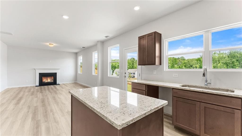 4 bedroom, 3 bathroom, 1,714 sq ft single family residence under contract at 293 Bloomfield Circle, Canton, GA 30114 — photo 5