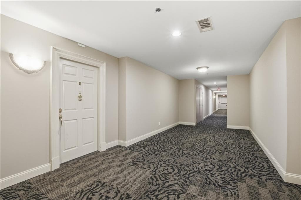 2 bedroom, 2 bathroom, 1,325 sq ft condominium for sale at 211 Colonial Homes Drive 2203, Atlanta, GA 30309 — photo 2
