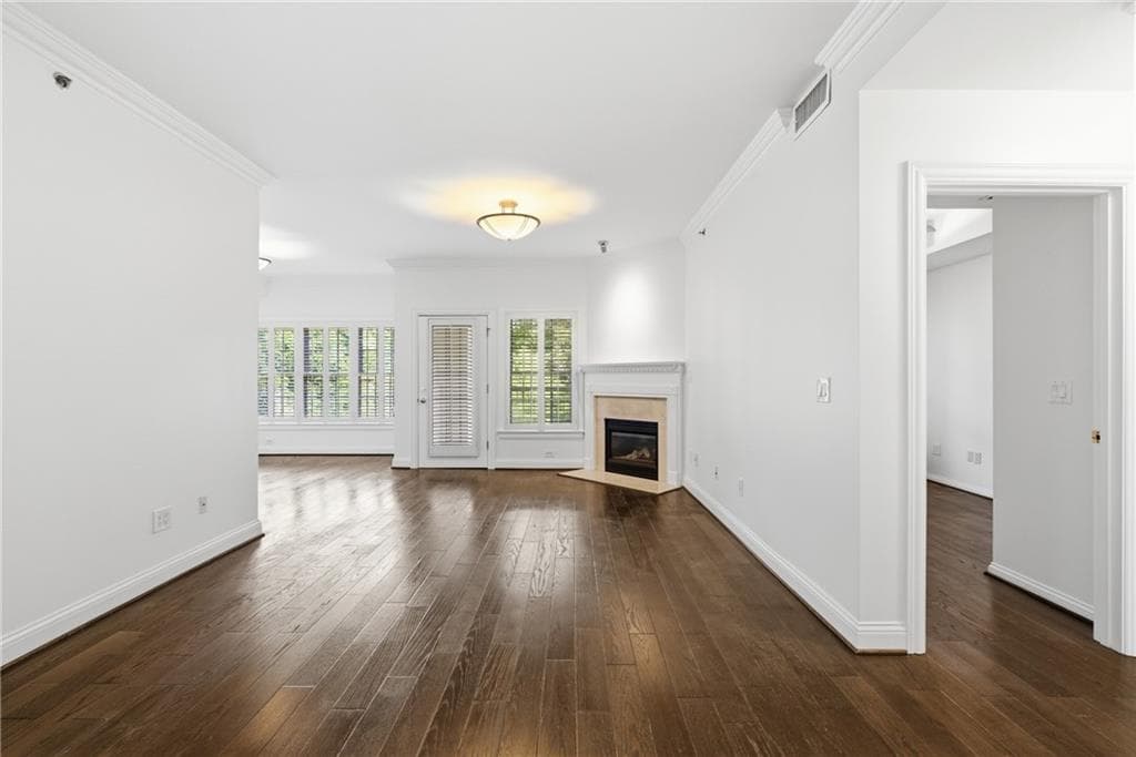 2 bedroom, 2 bathroom, 1,325 sq ft condominium for sale at 211 Colonial Homes Drive 2203, Atlanta, GA 30309 — photo 4