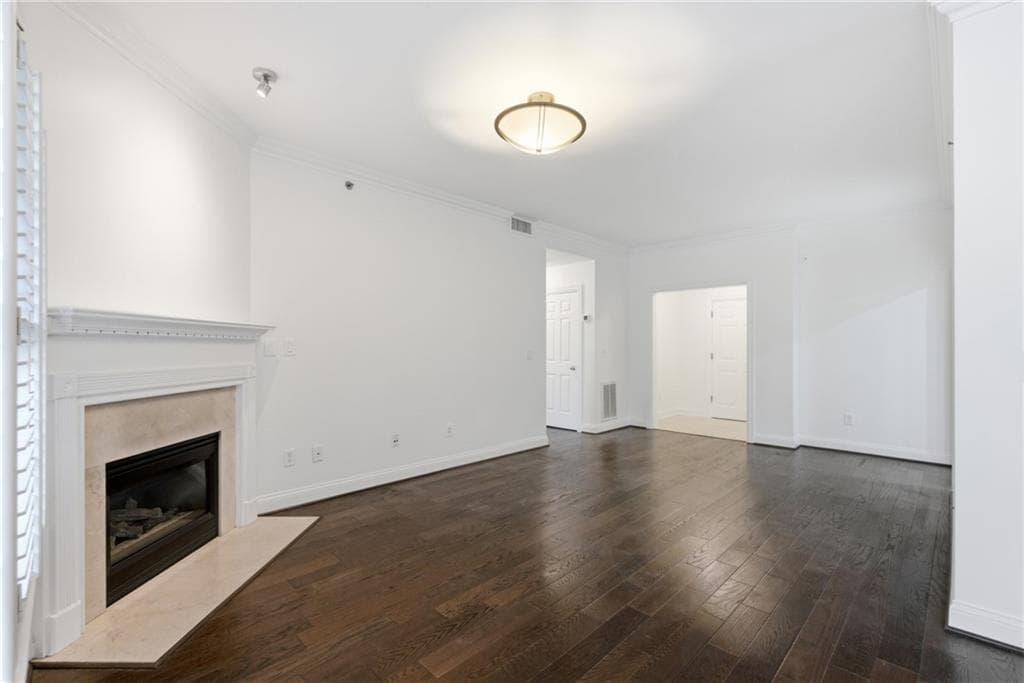 2 bedroom, 2 bathroom, 1,325 sq ft condominium for sale at 211 Colonial Homes Drive 2203, Atlanta, GA 30309 — photo 5