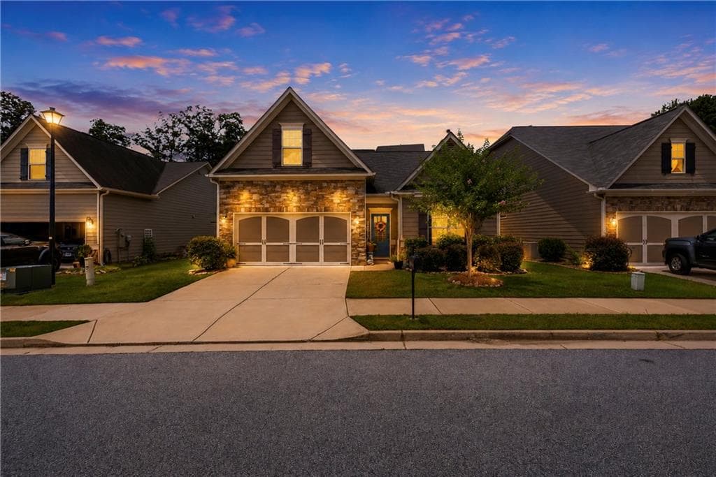 4 bedroom, 3 bathroom, 2,003 sq ft single family residence for sale at 253 Jefferson Avenue, Canton, GA 30114 — photo 3