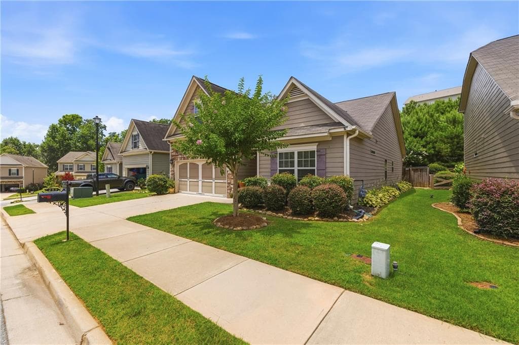 4 bedroom, 3 bathroom, 2,003 sq ft single family residence for sale at 253 Jefferson Avenue, Canton, GA 30114 — photo 5