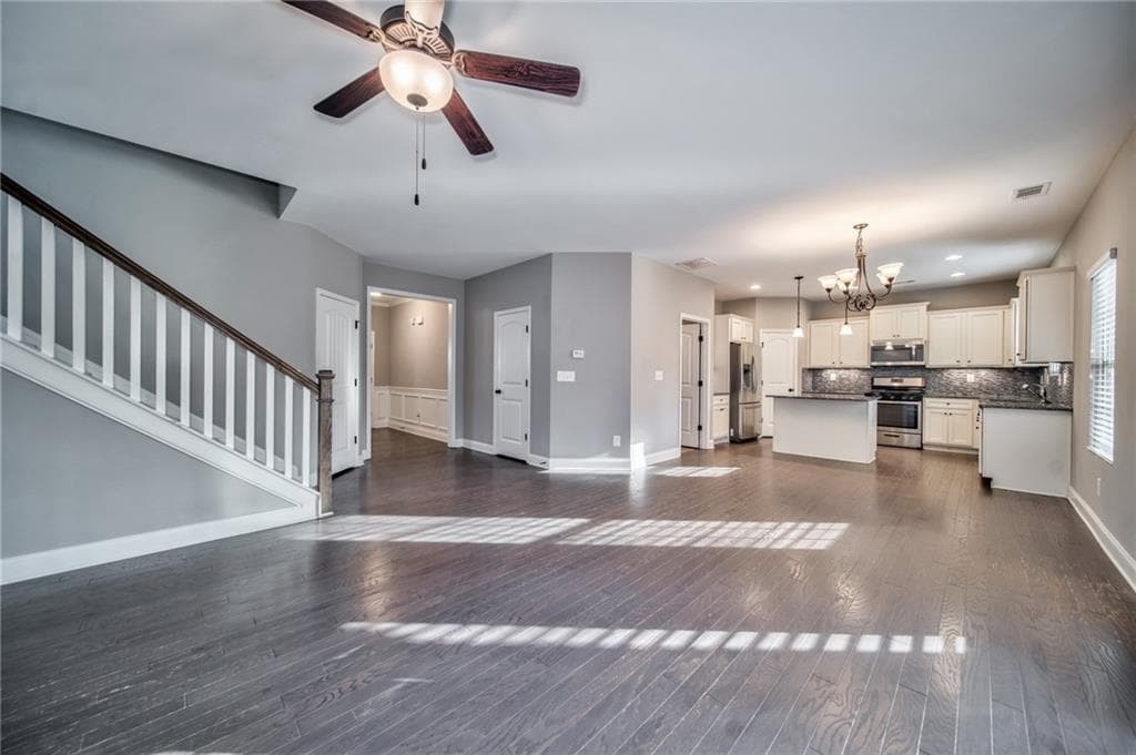 4 bedroom, 3 bathroom, 2,344 sq ft single family residence for rent at 4914 Whisper Creek Court, Gainesville, GA 30504 for $2,250 a month — photo 10