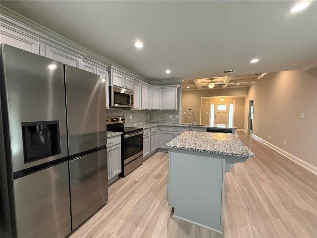 4 bedroom, 2 bathroom, 1,739 sq ft single family residence for rent at 231 Creek Ridge Drive, Warner Robins, GA 31088 for $2,195 a month — photo 2