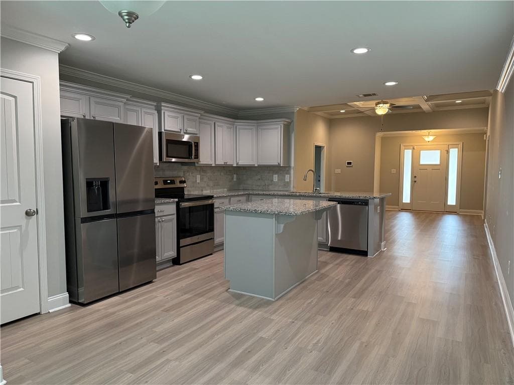 4 bedroom, 2 bathroom, 1,739 sq ft single family residence for rent at 231 Creek Ridge Drive, Warner Robins, GA 31088 for $2,195 a month — photo 3