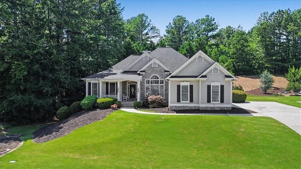 3 bedroom, 2 bathroom, 2,180 sq ft single family residence for sale at 249 Graves Road, Acworth, GA 30101 — photo 2