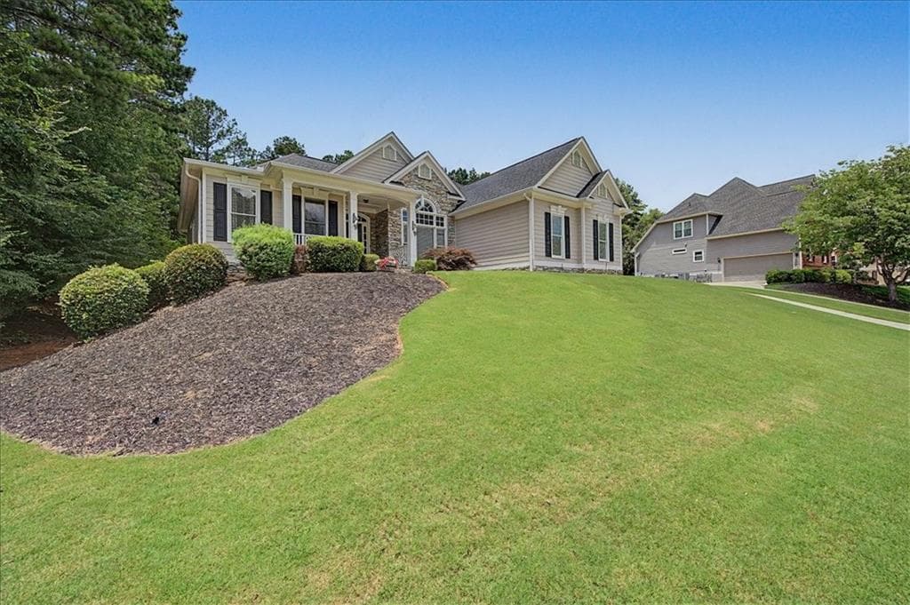 3 bedroom, 2 bathroom, 2,180 sq ft single family residence for sale at 249 Graves Road, Acworth, GA 30101 — photo 4