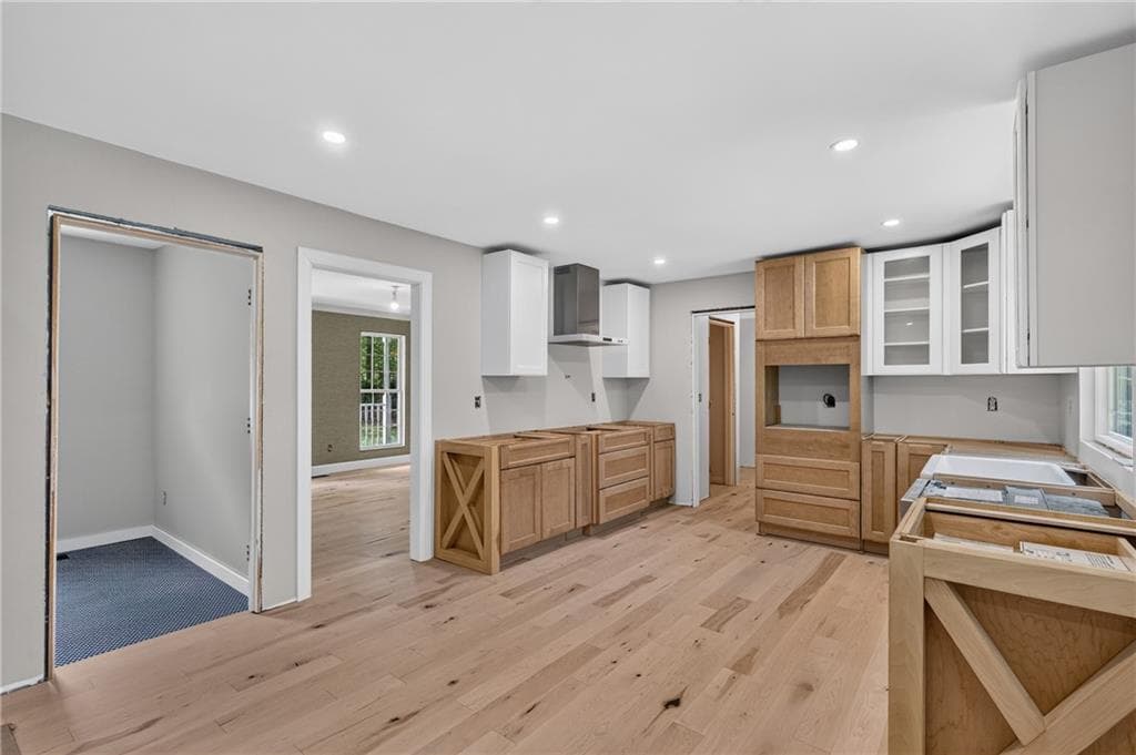 3 bedroom, 3 bathroom, 2,659 sq ft single family residence for sale at 4460 Suwanee Dam Road, Suwanee, GA 30024 — photo 4