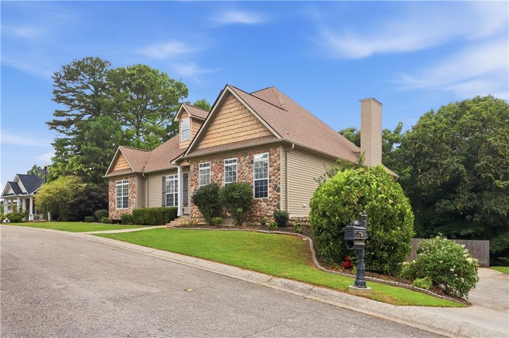 4 bedroom, 3 bathroom, 2,025 sq ft single family residence for sale at 318 Crest Pointe, Bremen, GA 30110 — photo 3