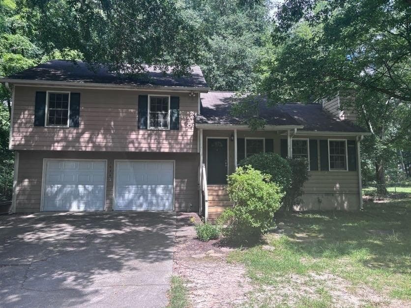 3 bedroom, 2 bathroom single family residence for rent at 1634 Kimble Drive, Marietta, GA 30064 for $2,200 a month
