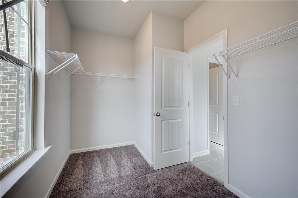 6 bedroom, 5 bathroom, 3,868 sq ft single family residence for sale at 748 Dunlake Way, Locust Grove, GA 30248 — photo 9