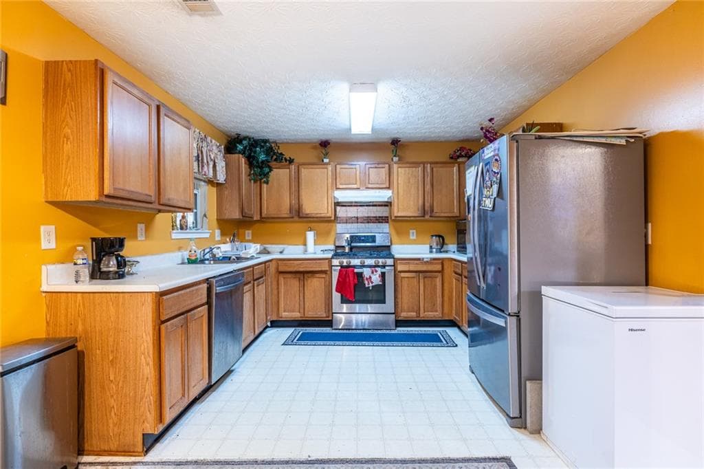 3 bedroom, 3 bathroom, 2,249 sq ft single family residence for sale at 127 Resthaven Drive, Lawrenceville, GA 30044 — photo 9