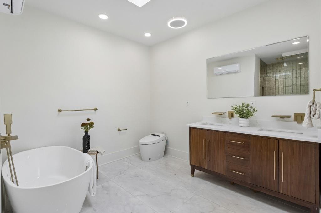 3 bedroom, 3 bathroom, 3,086 sq ft single family residence under contract at 603 W Sandtown Road, Marietta, GA 30064 — photo 6
