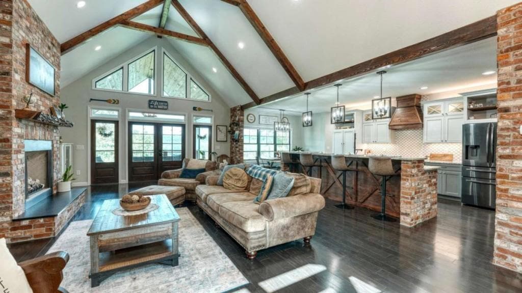 4 bedroom, 3 bathroom, 5,306 sq ft single family residence for sale at 359 New Water Way, Blairsville, GA 30512 — photo 4