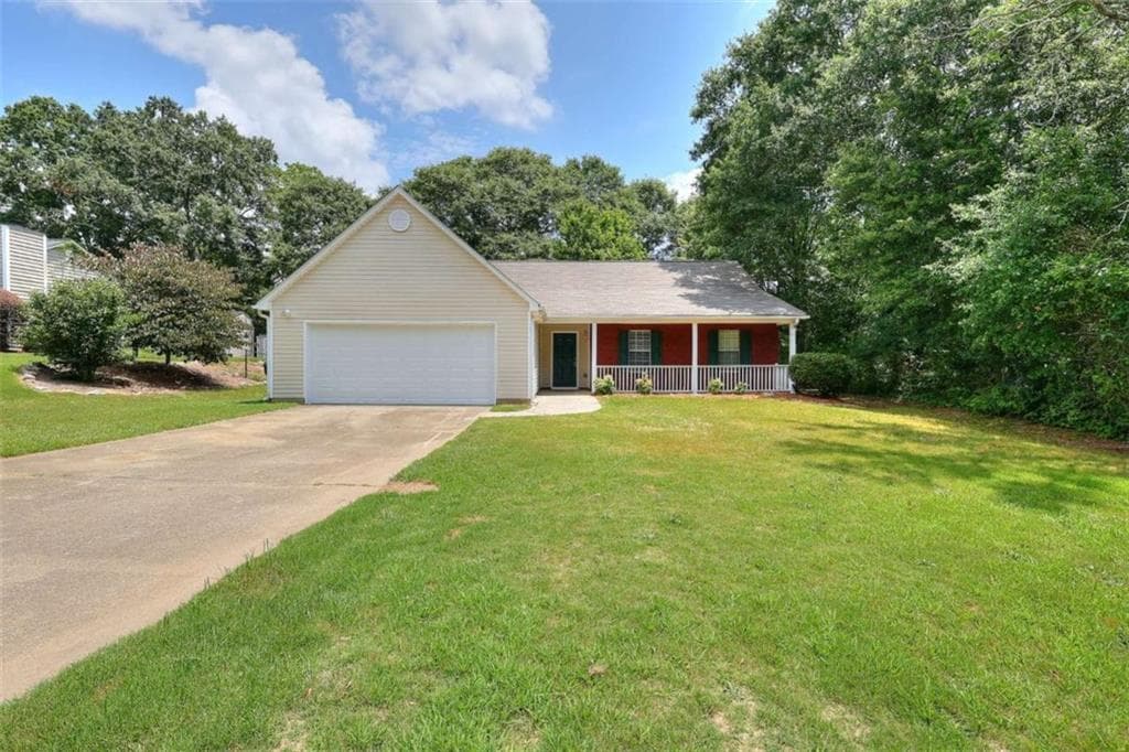 3 bedroom, 2 bathroom, 1,538 sq ft single family residence for rent at 4160 Janel Lane, Loganville, GA 30052 for $1,875 a month — photo 1 of 41