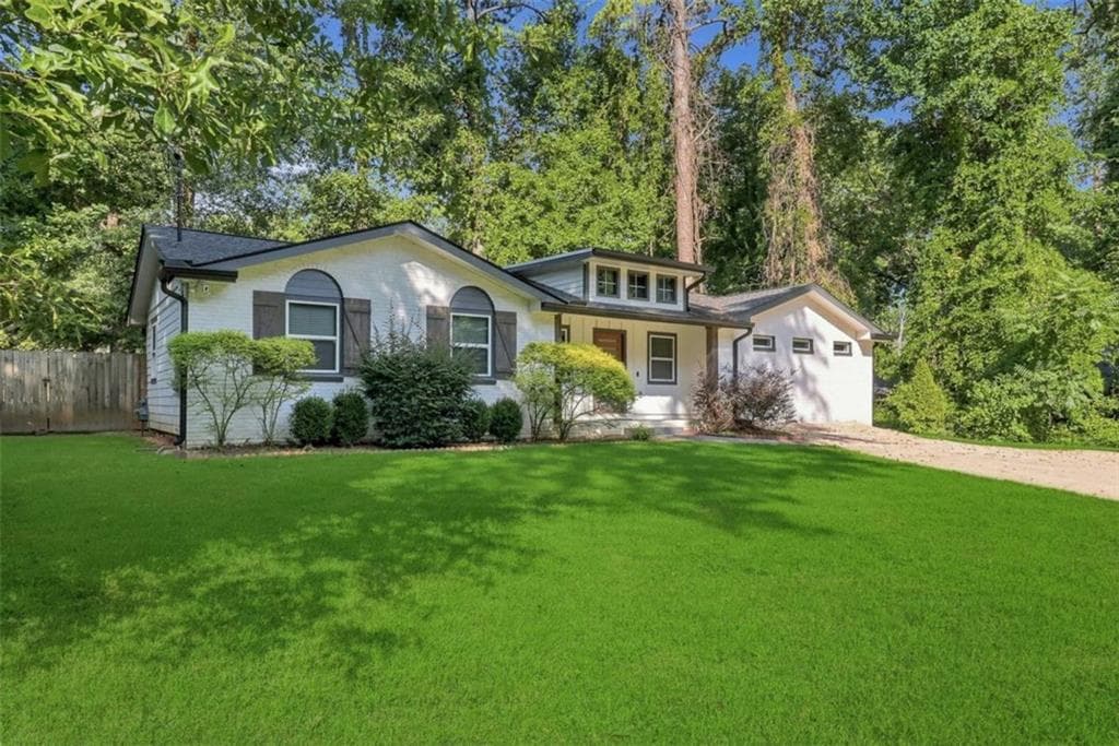 3 bedroom, 3 bathroom, 1,798 sq ft single family residence for sale at 1143 Westmont Road, Atlanta, GA 30311 — photo 2