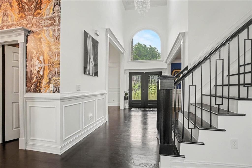 6 bedroom, 7 bathroom, 6,450 sq ft single family residence for sale at 327 Amy Way, Atlanta, GA 30349 — photo 3