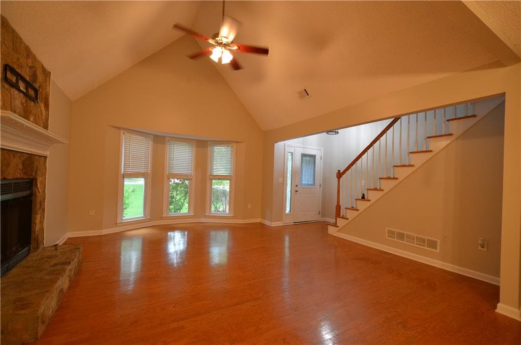 3 bedroom, 3 bathroom, 1,442 sq ft single family residence under contract at 3206 Country Walk Drive, Powder Springs, GA 30127 — photo 8