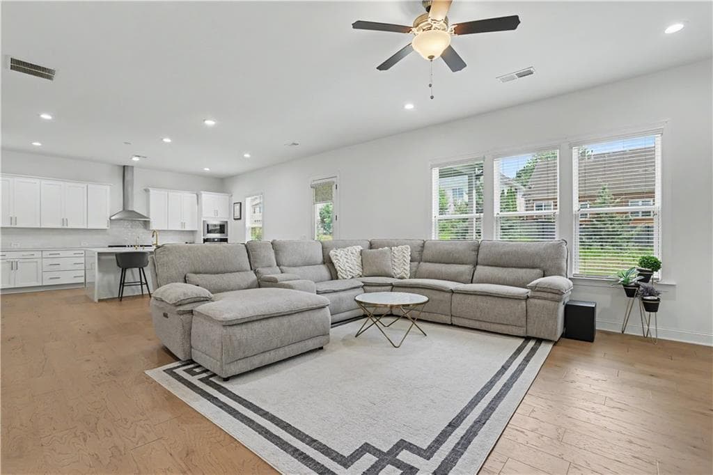 5 bedroom, 4 bathroom, 3,501 sq ft single family residence for sale at 2812 Girard Lane, Duluth, GA 30097 — photo 5