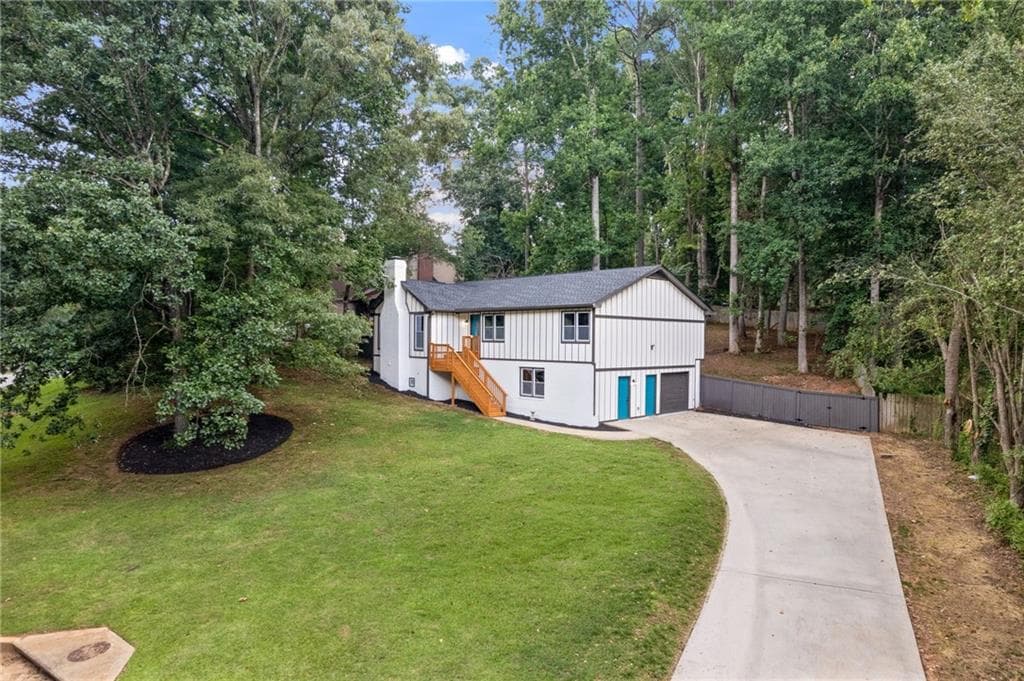 5 bedroom, 4 bathroom, 2,638 sq ft single family residence under contract at 1521 Sundale Drive, Lawrenceville, GA 30046 — photo 2