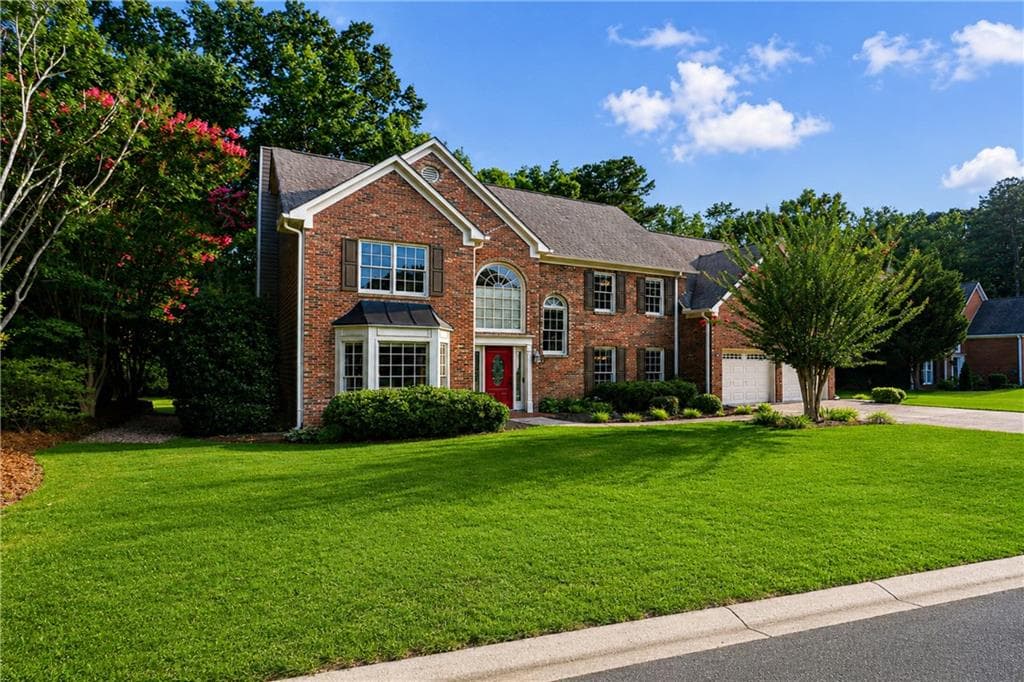 3 bedroom, 3 bathroom, 3,429 sq ft single family residence for sale at 2416 Westport Circle, Marietta, GA 30064 — photo 2