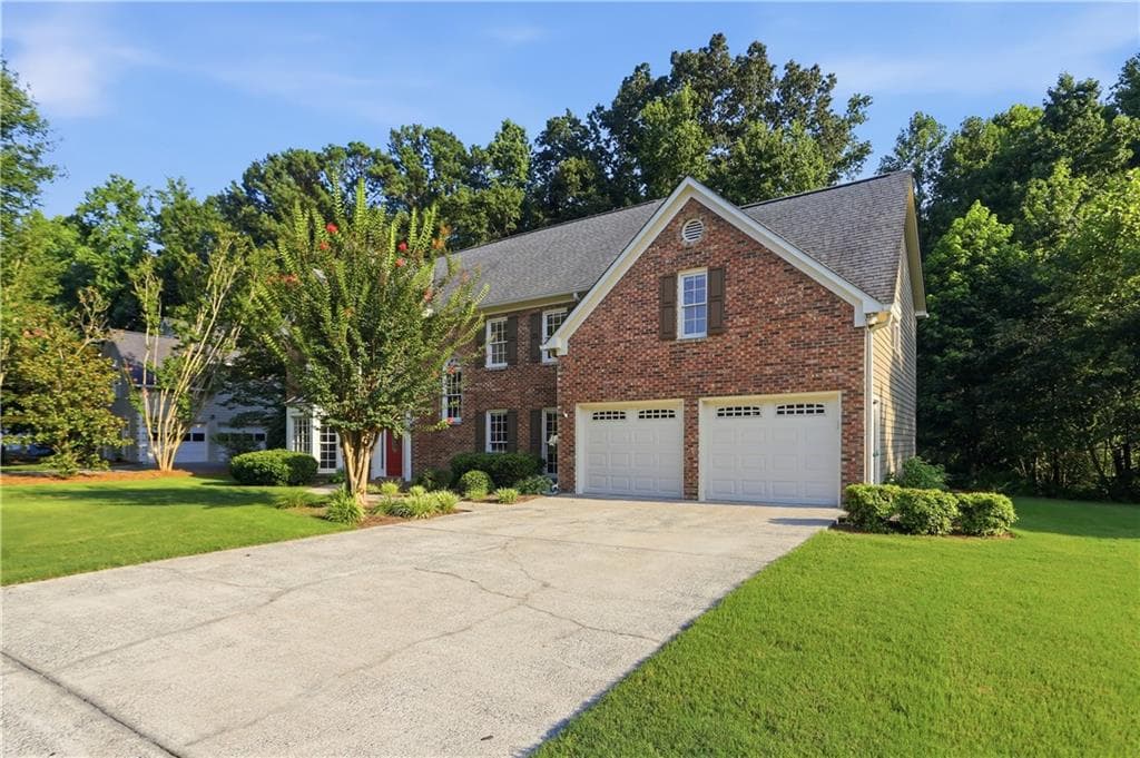 3 bedroom, 3 bathroom, 3,429 sq ft single family residence for sale at 2416 Westport Circle, Marietta, GA 30064 — photo 3