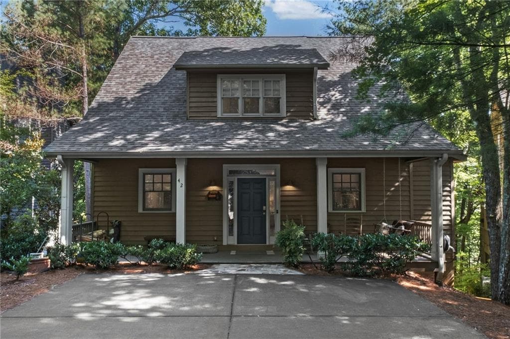 4 bedroom, 4 bathroom, 2,334 sq ft single family residence for sale at 42 Chestnut Knoll Ridge, Big Canoe, GA 30143