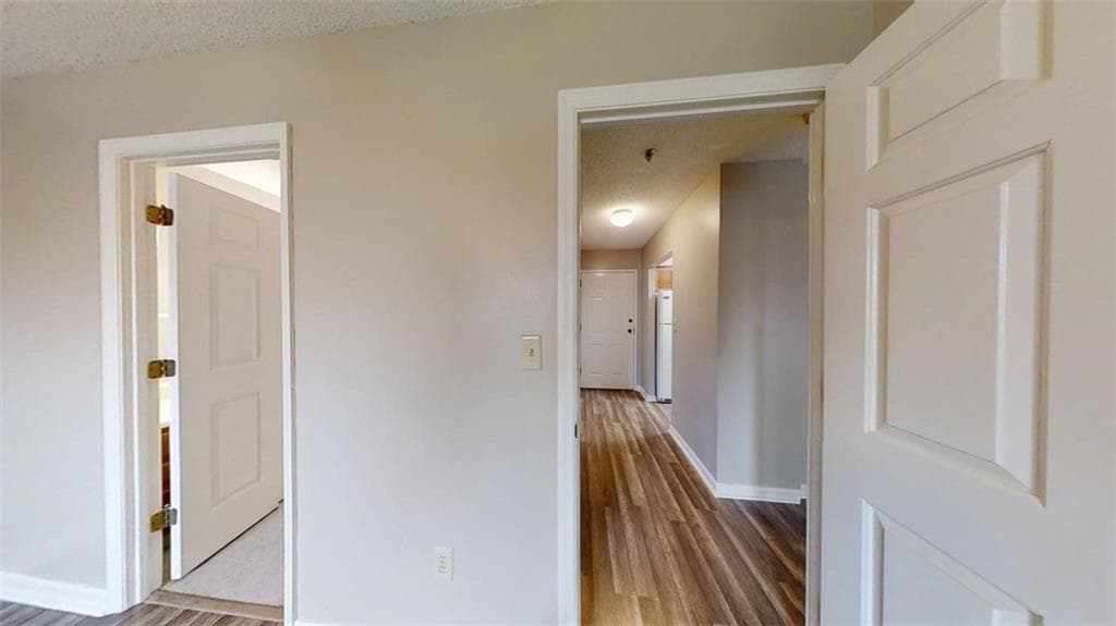 1 bedroom, 1 bathroom, 760 sq ft condominium for sale at 300 Johnson Ferry Road B503, Sandy Springs, GA 30328 — photo 9