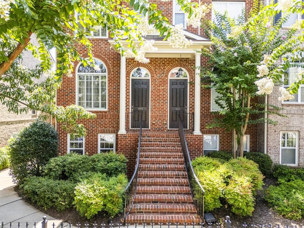2 bedroom, 4 bathroom, 2,070 sq ft townhouse sold at 1163 Providence Place, Decatur, GA 30033