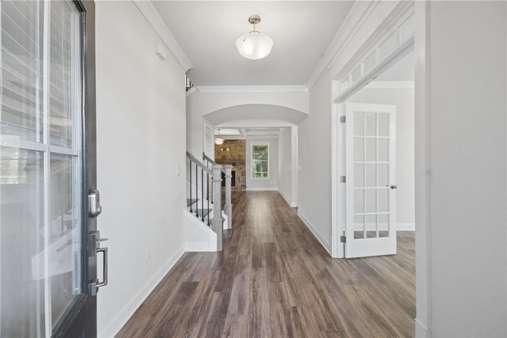 5 bedroom, 4 bathroom, 3,173 sq ft single family residence under contract at 1581 Branthaven Lane, Auburn, GA 30011 — photo 5
